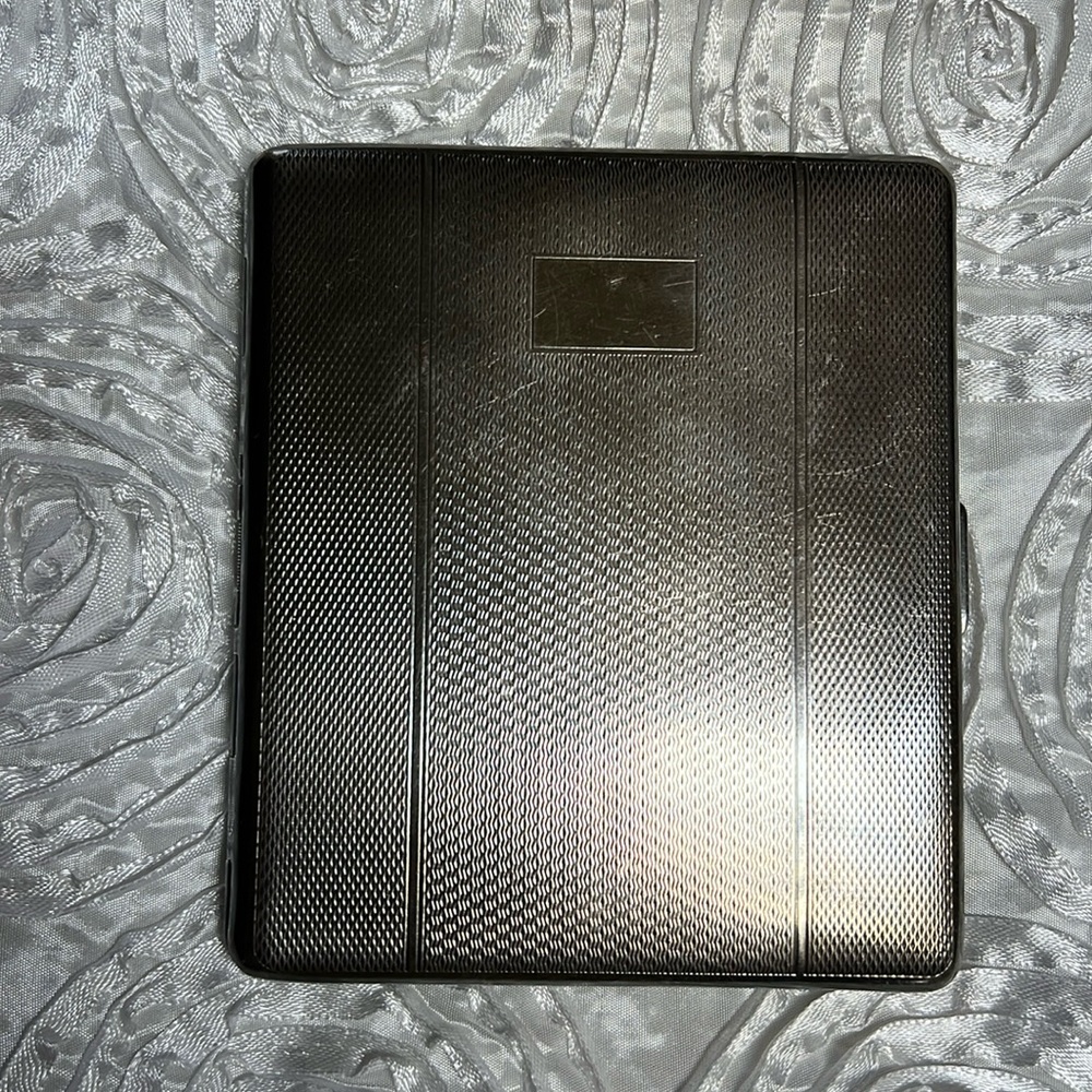 Aristocrat cigarettes Case E.P.N.S. England made